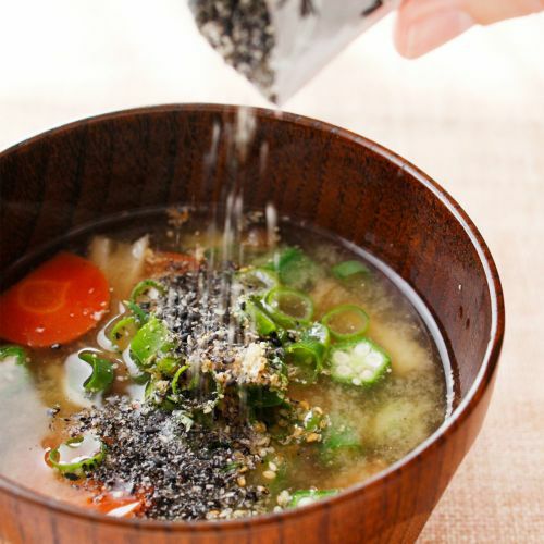 Stone-Ground Black Sesame Ground - 石臼挽きすりごま 黒 - 45g