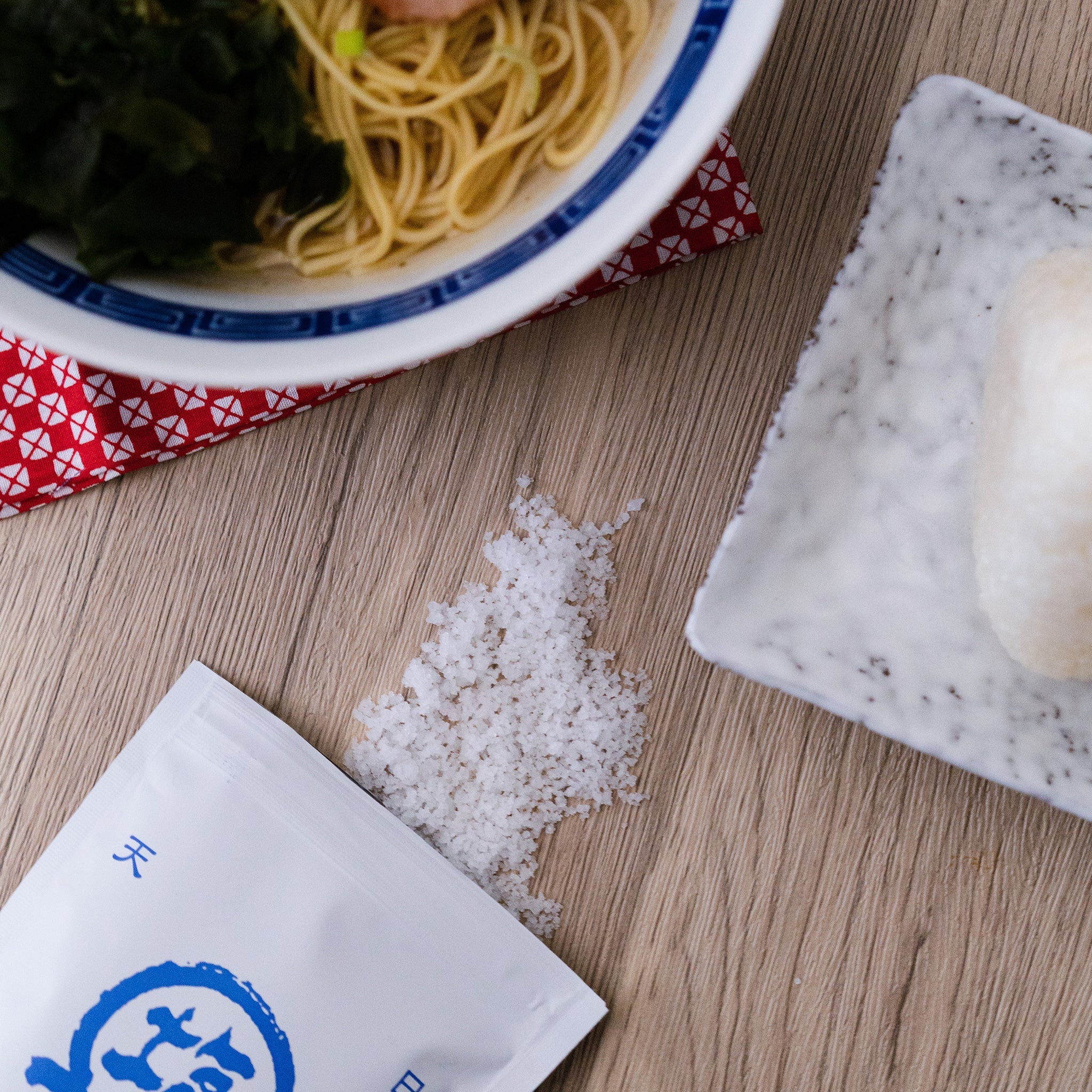 【SALTYBE】Natural salt "Shiomaru - White" 土佐の塩丸-白丸-