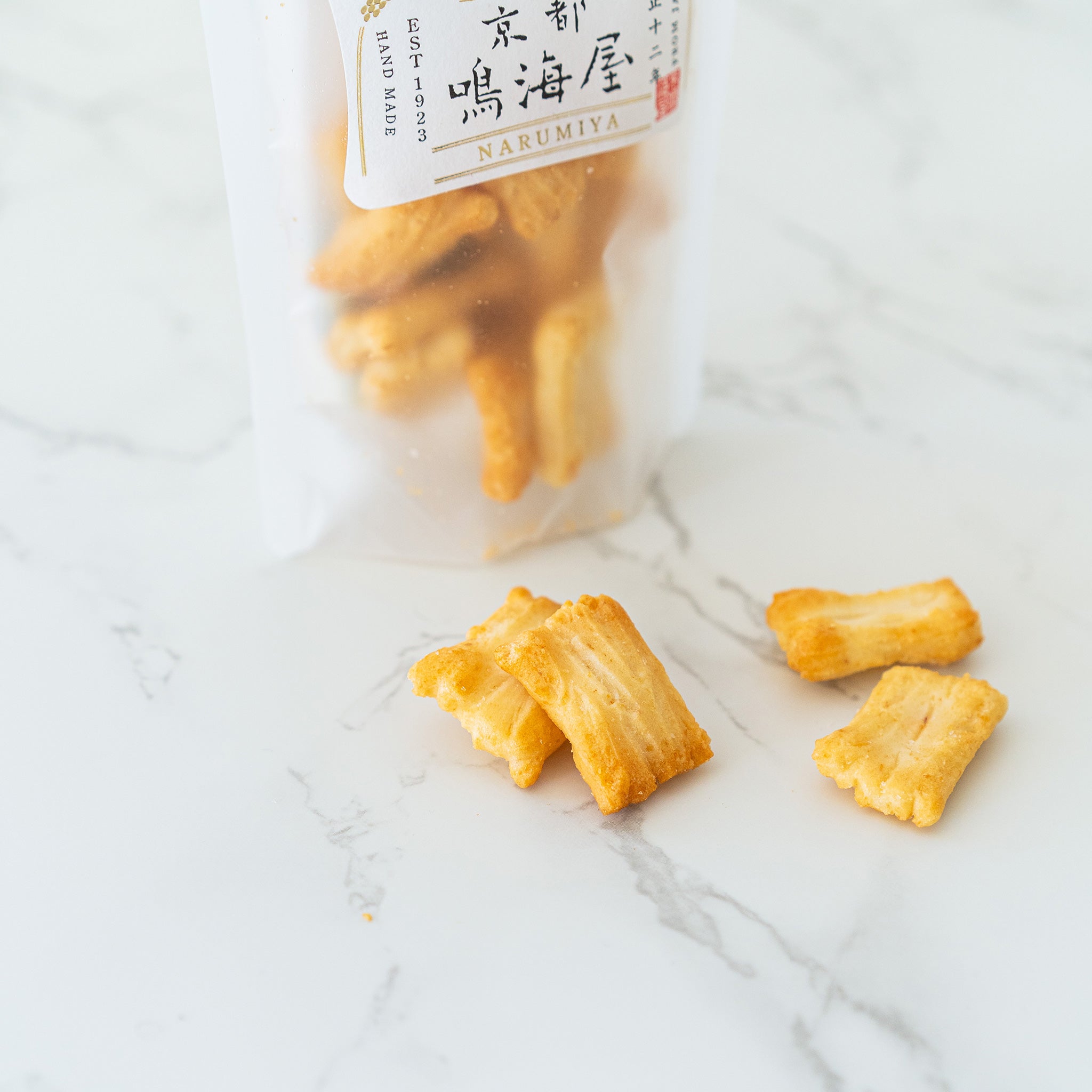 【Narumiya】Rice crackers "Shrimp and Salt" - えび塩 - 28g