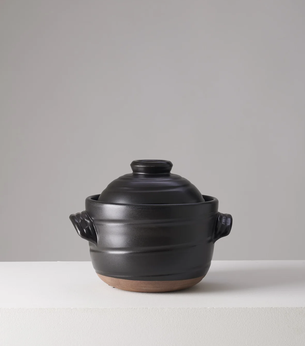 Rice Pot Made of Petalite -大黒ご飯鍋-